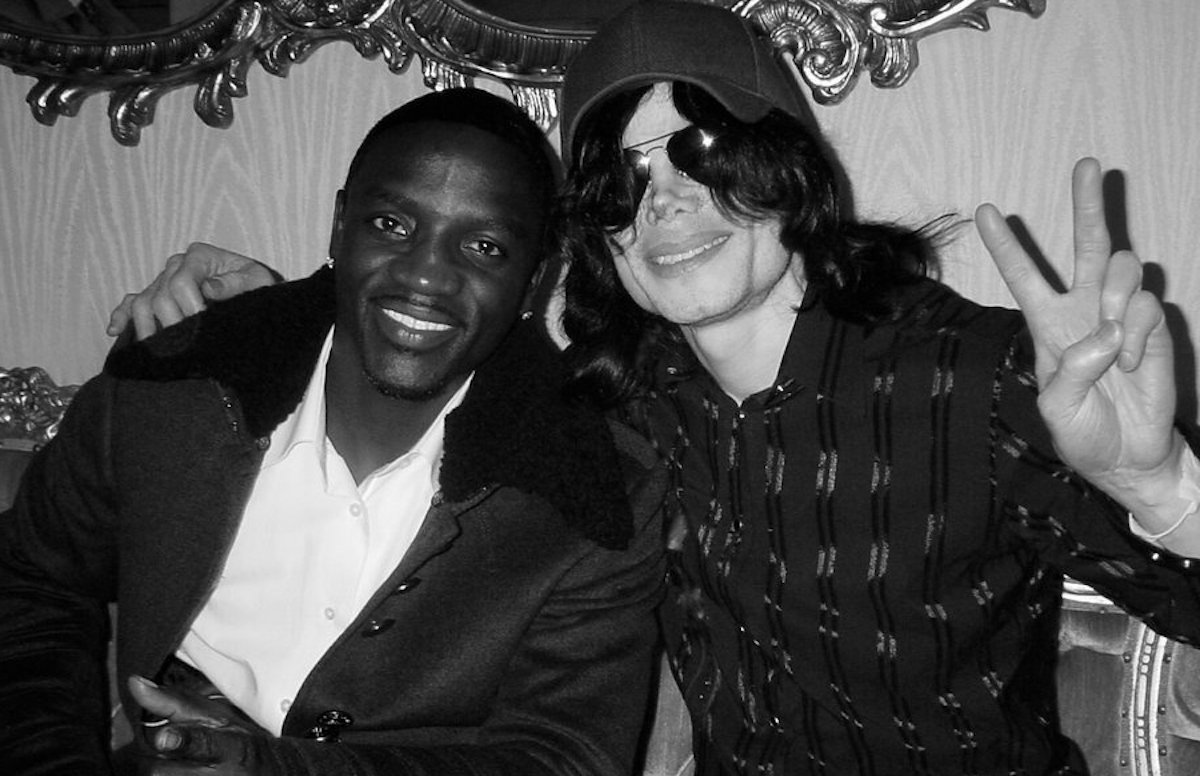 The History of Hold My Hand – Michael Jacksons Duet with Akon pic